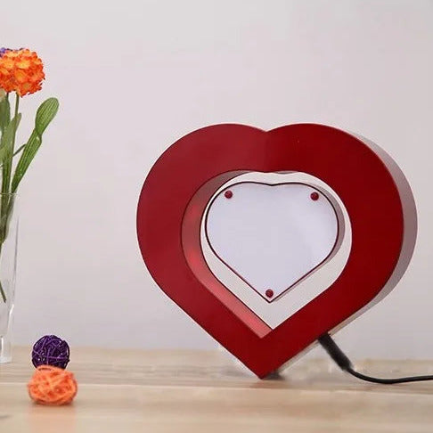 Floatart™ Magnetic Floating Heart Picture Frame