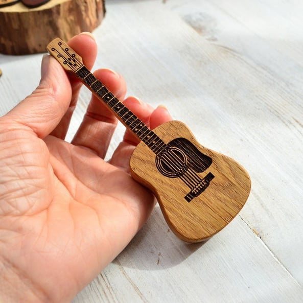 50% OFF | Plaxo Wooden Guitar Plectrum Case