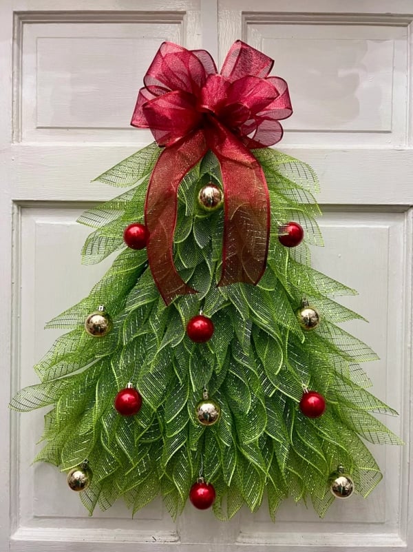 Mistletree Handmade Christmas Tree Wreath