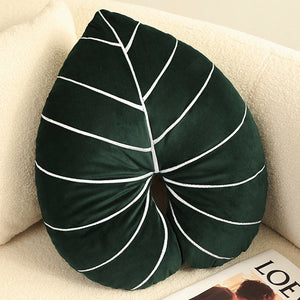 Leaf pillow | plant love in pillow form